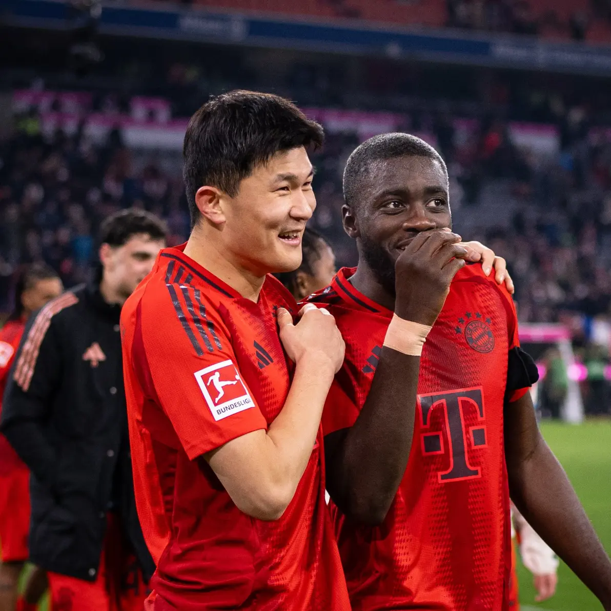 德甲国际比赛日再迎强敌，拜仁慕尼黑门线救险，主帅态度——管理层满意，轮换策略成焦点的简单介绍